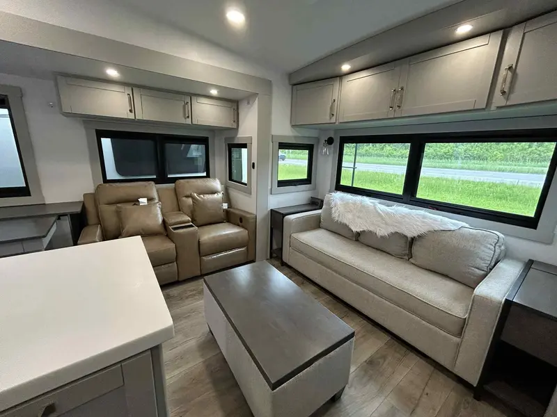 Brinkley RV Z3100 2024