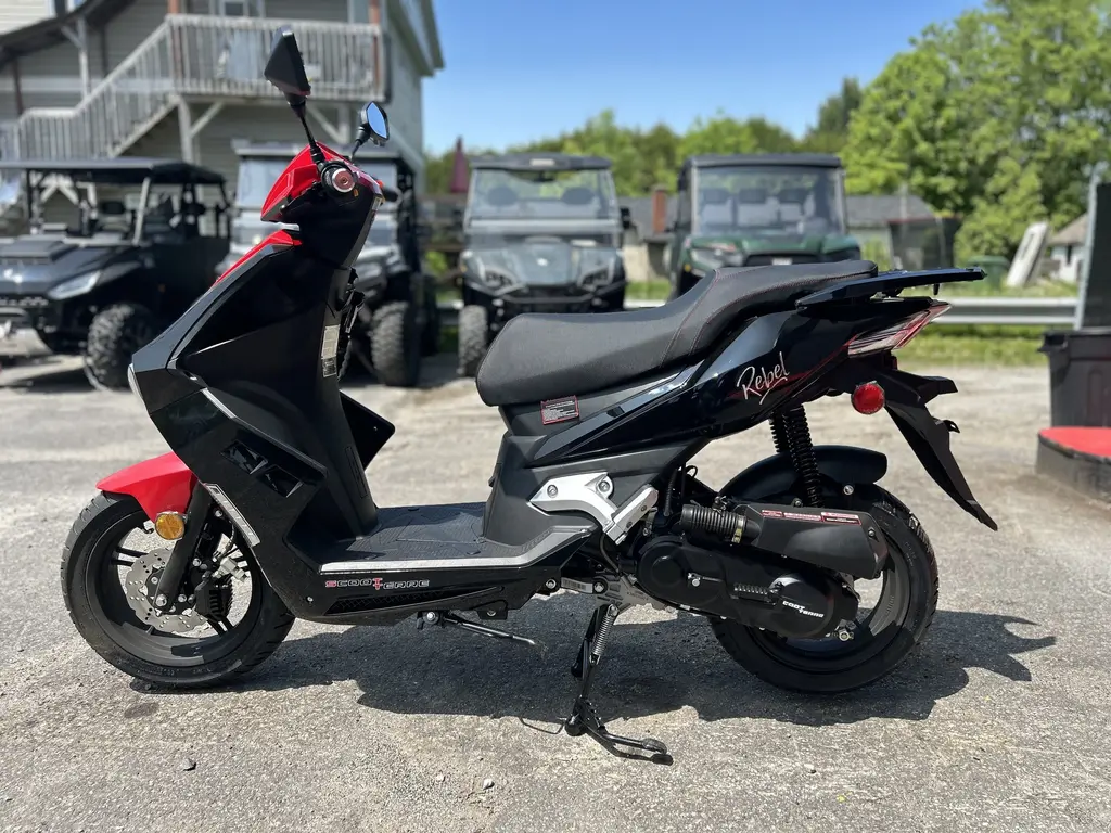 2024 Scootterre REBEL 