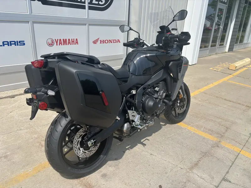 2025 Yamaha Tracer 9