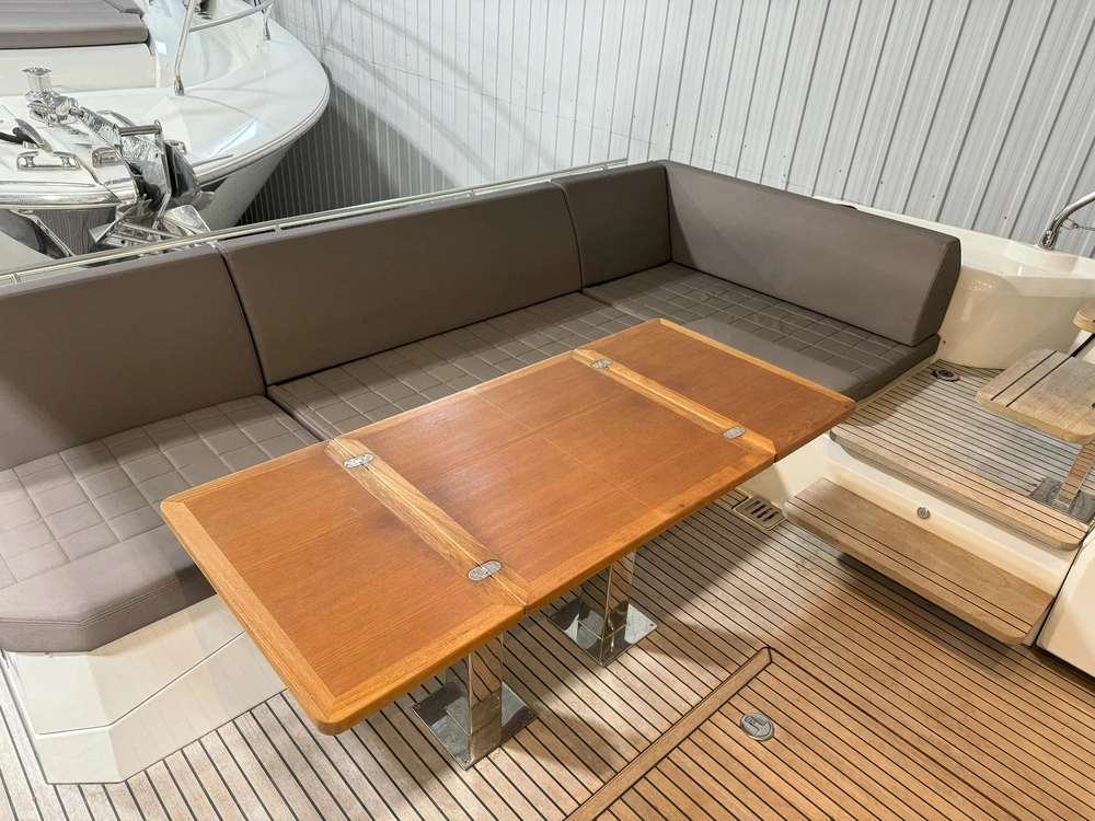 Prestige Yachts 520 Fly 2018 alt