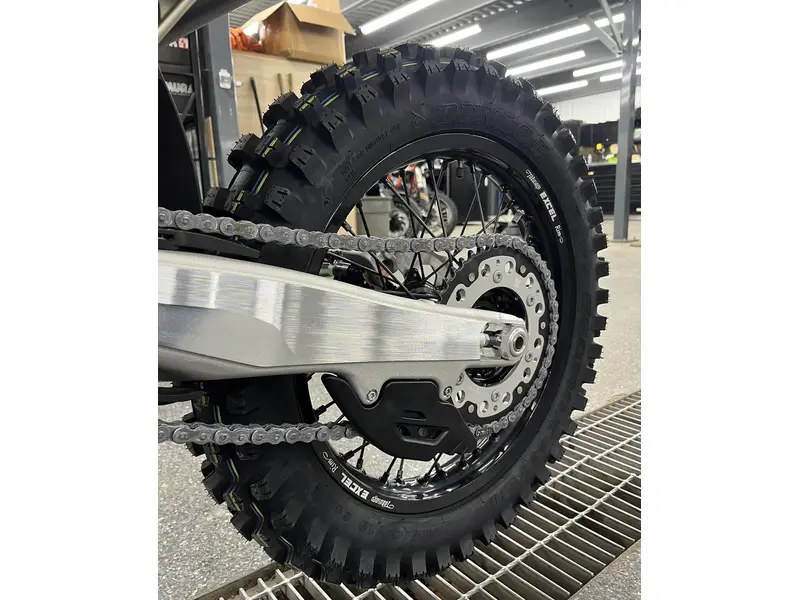 2025 Husqvarna TE 300 PRO