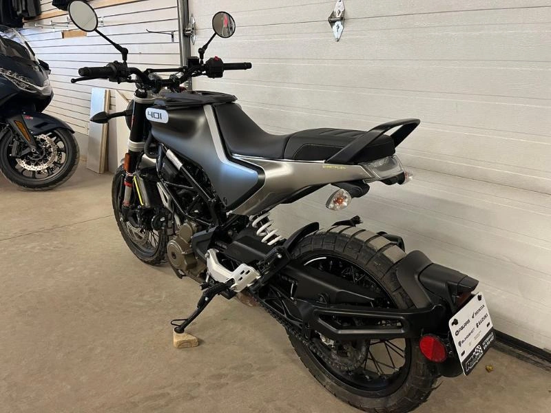 2020 Husqvarna Svartpilen 401 alt