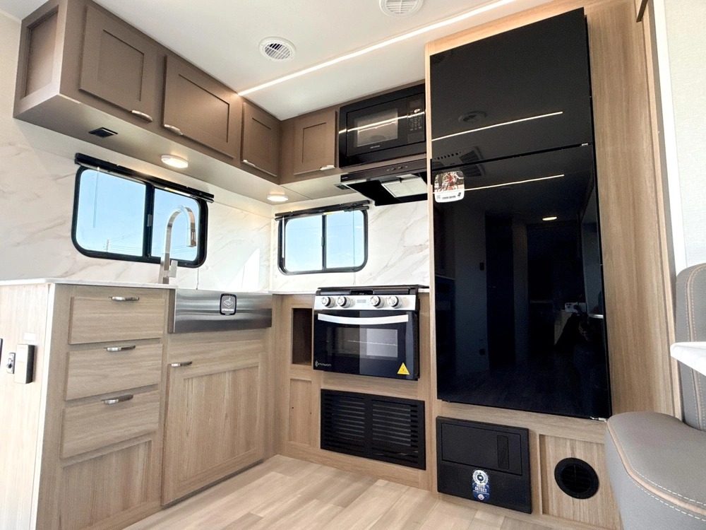 2025 Avenir Avenir A-25rk alt