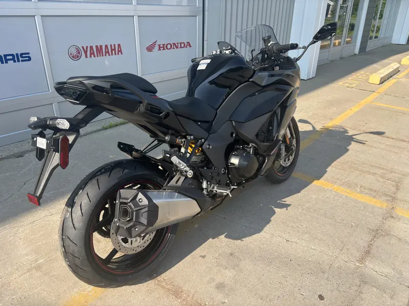 2025 Kawasaki NINJA 1100SX SE