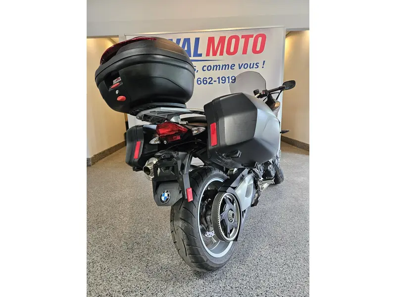 2016 BMW F800GT thumbnail 8