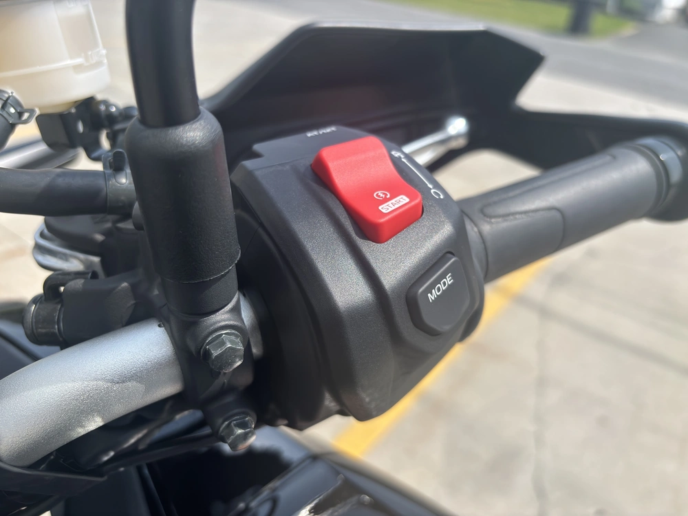 Yamaha Tracer 9 Y-amt 2025 alt