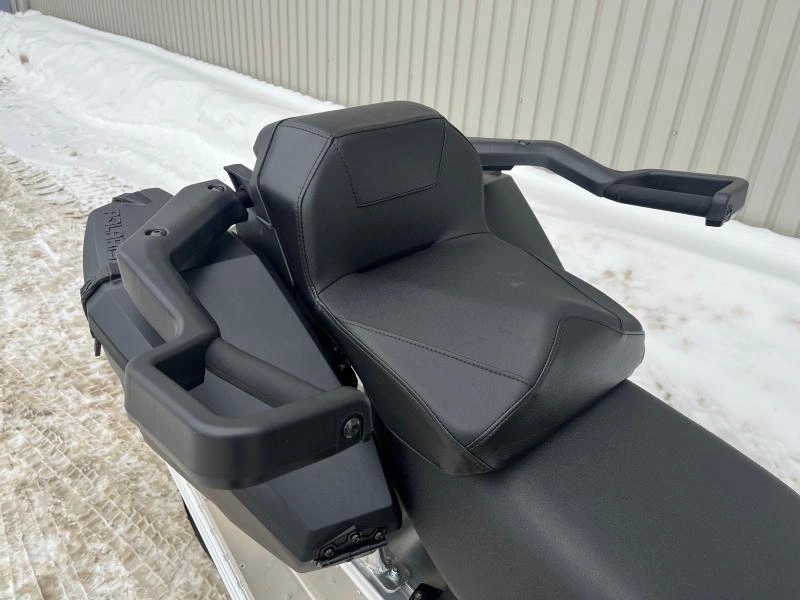 Polaris 550 Voyageur Adventure 144 2024 alt