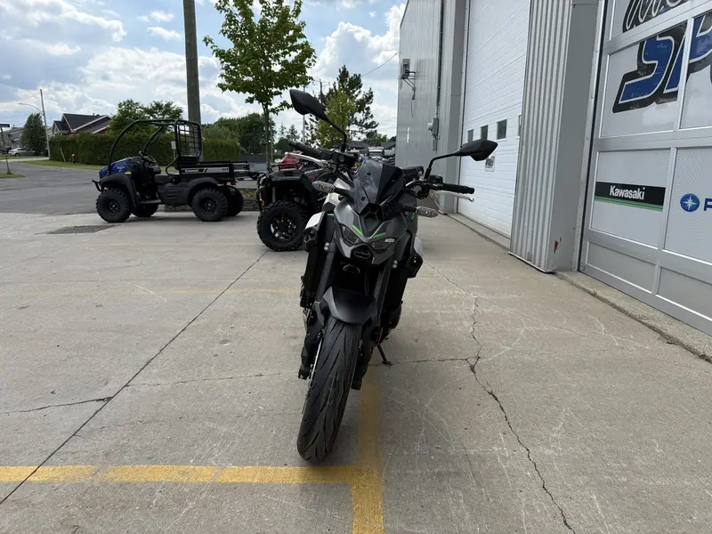 2025 Kawasaki Z900 ABS