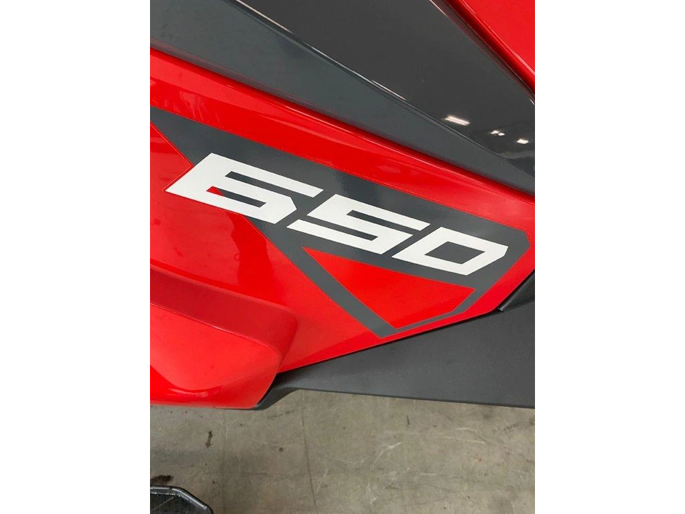 2024 Polaris Sno 650 Indy Adventure 13 alt