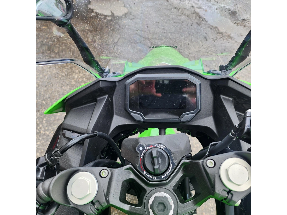2025 Kawasaki Ninja 500 Se Krt Edition alt
