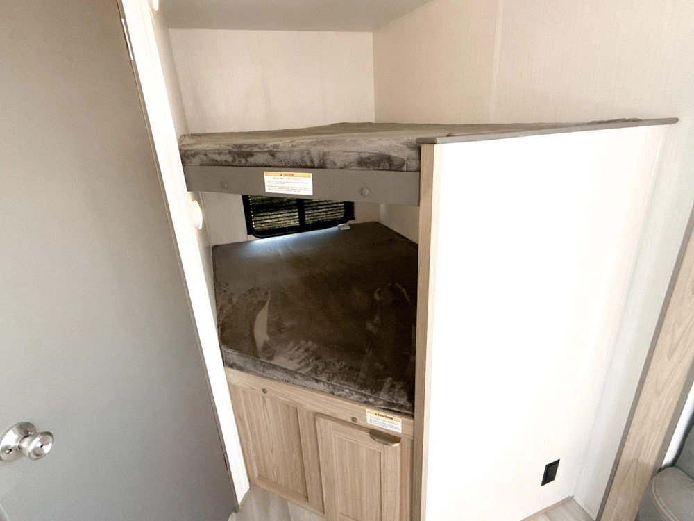 2025 Avenir Avenir A-27bh alt