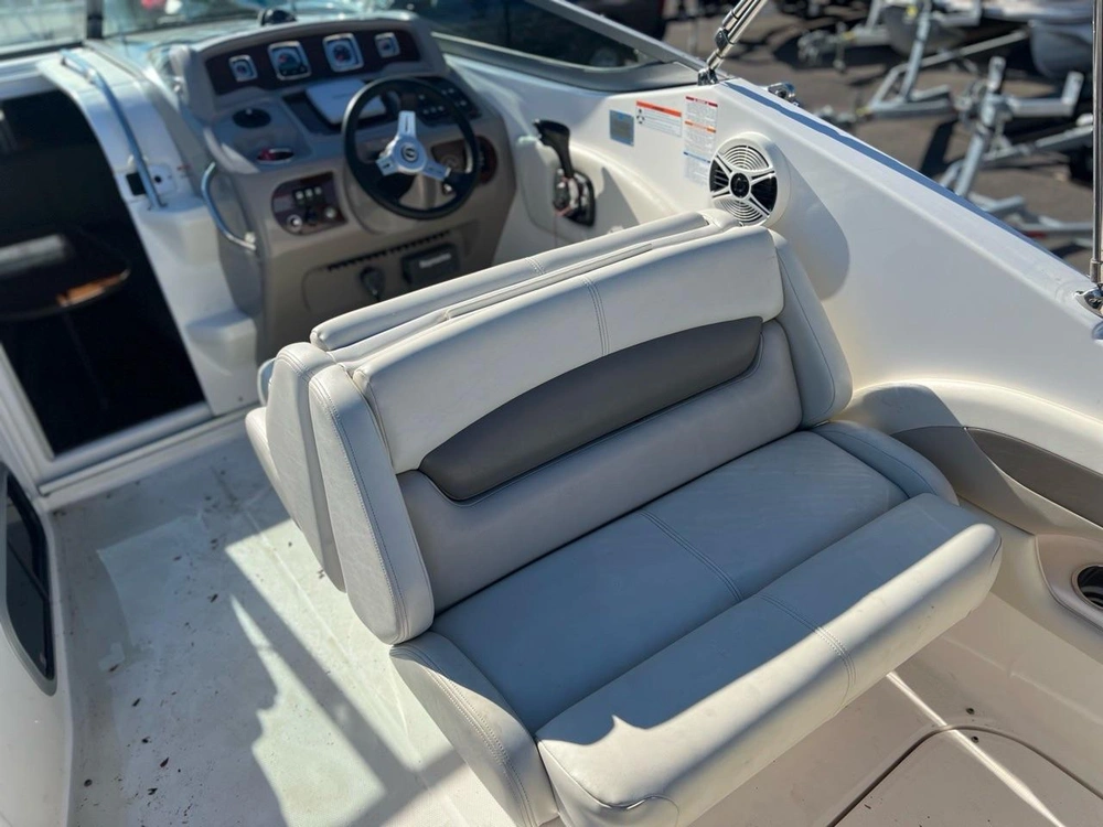 Chaparral Signature 250 2008 alt