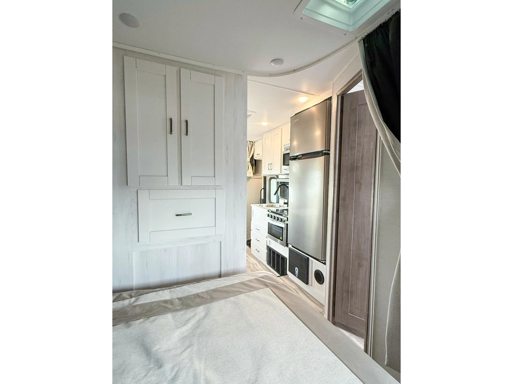 2025 Gulf Stream 6220le Conquest E-350 Super Duty Motorhome alt