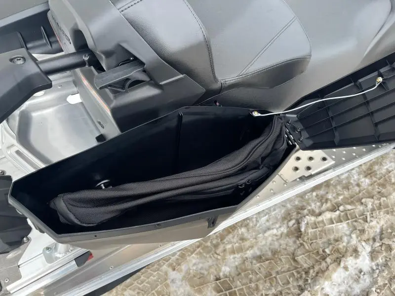 2024 Polaris 550 VOYAGEUR ADVENTURE 144