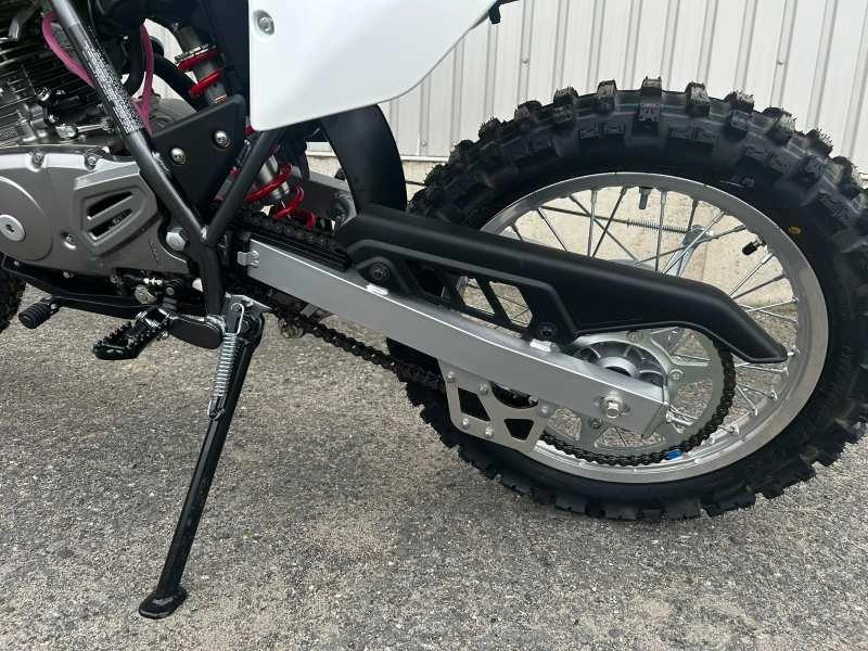 2025 Suzuki Drz-125l alt