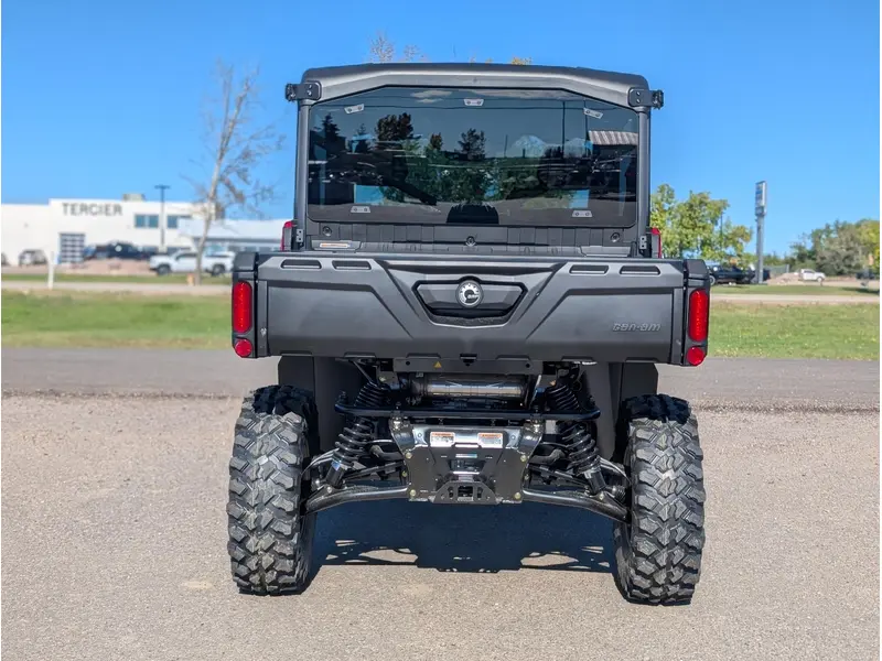 2025 Can-Am Defender Limited HD10