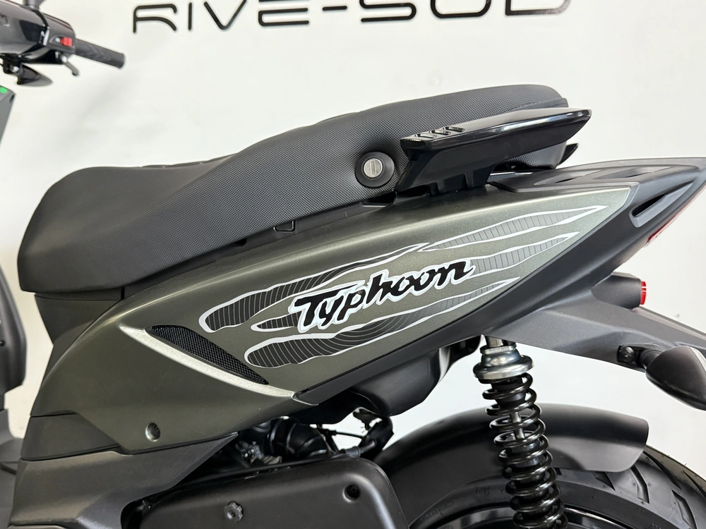 2026 Piaggio Typhoon alt