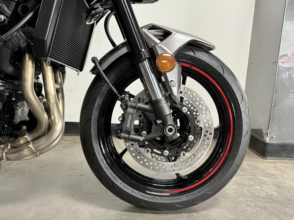 2025 Kawasaki Z900 *5.99% Jusqu'à 84 Mois💳 alt