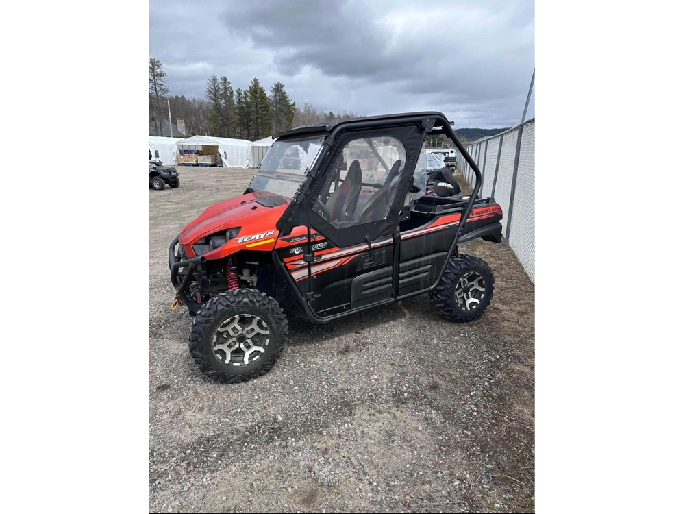 Kawasaki Teryx 800 2017 alt