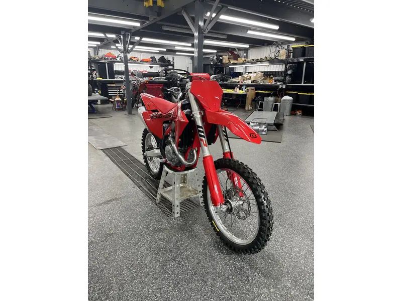 2025 GASGAS MC350 F thumbnail 8