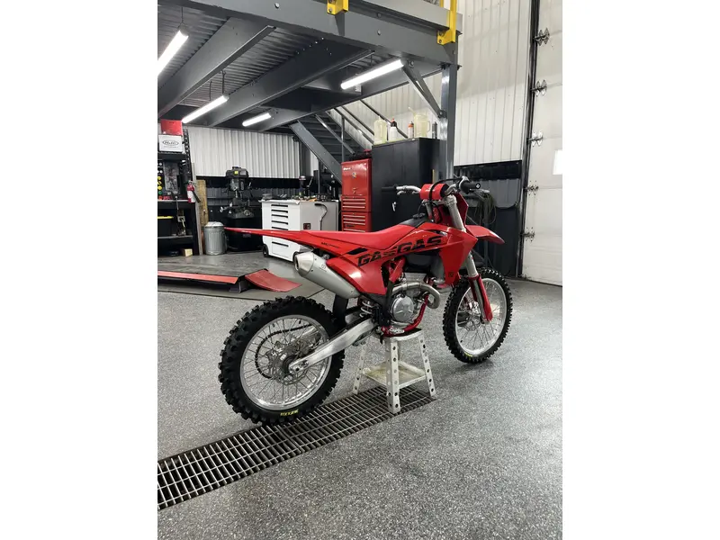 2025 GASGAS MC350 F thumbnail 2