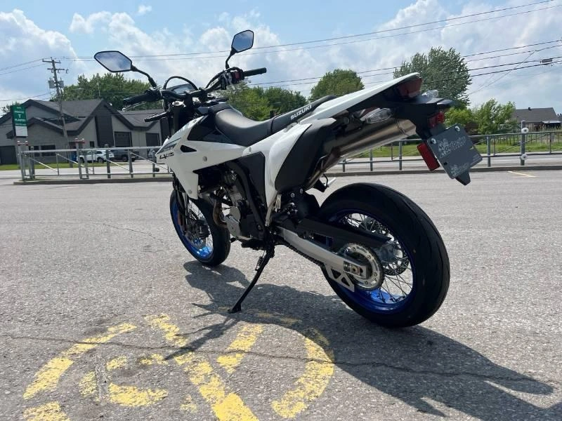 2025 Suzuki Dr-z4sm alt