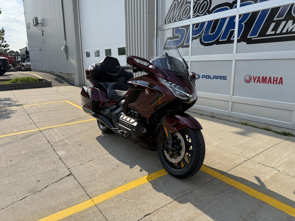 Honda Gold Wing Tour Dct 2025 alt