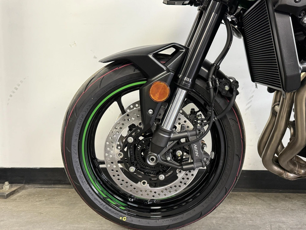 2025 Kawasaki Z900 *6.29% Jusqu'à 84 Mois alt