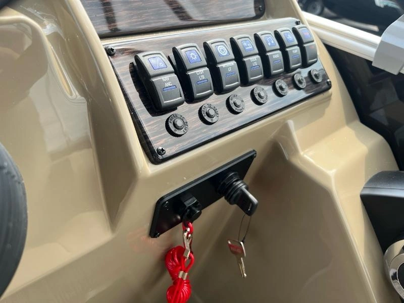 Sylvan Mirage 820 Cruise/moteur 60hp 2026 alt
