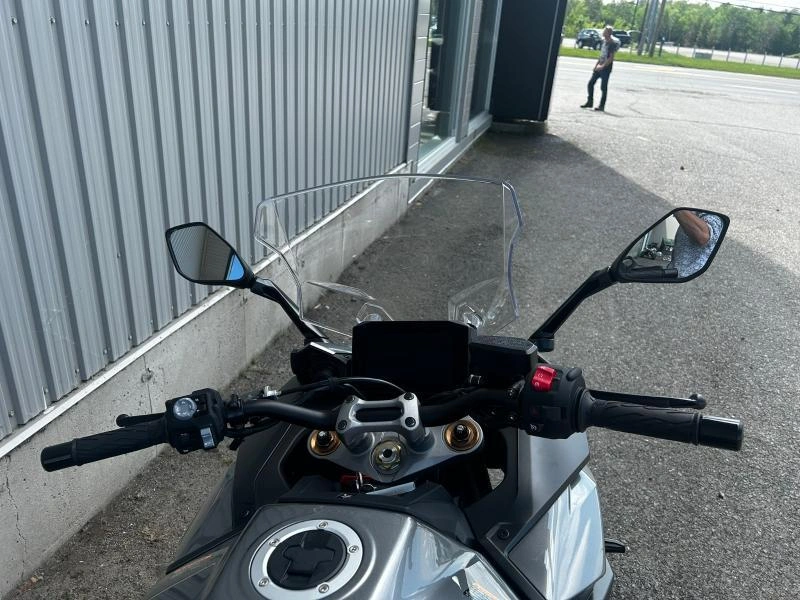 Suzuki Gsx-s1000gt+ 2025 alt