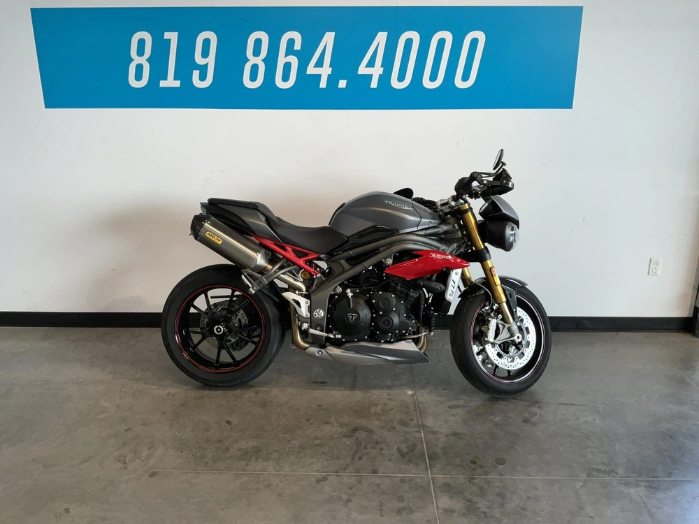 Triumph Speed Triple R 2017 alt