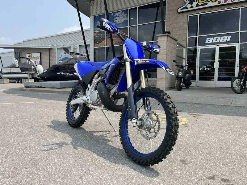 2024 Yamaha Yz250x alt