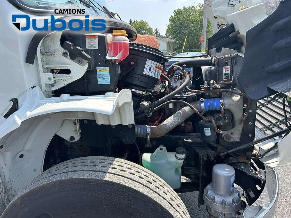 2019 Freightliner M2-106 alt