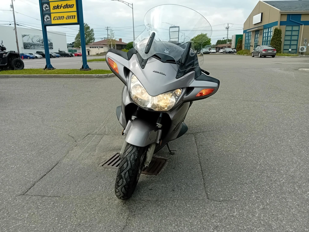Honda St1300 2003 alt