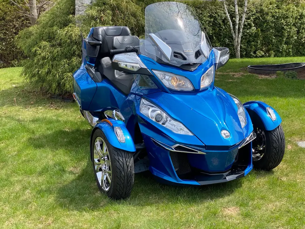 2019 Can-Am SPYDER RT