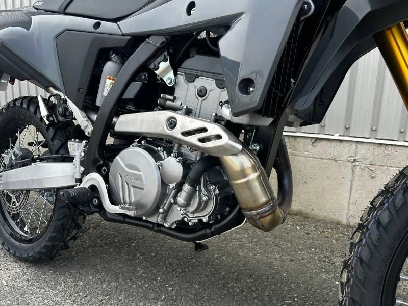 Suzuki Dr-z4s 2025 alt
