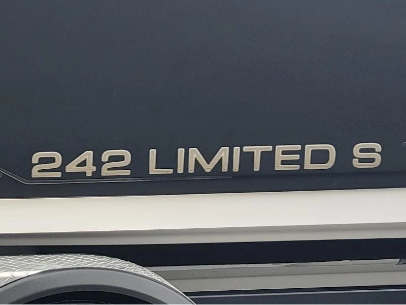 Yamaha 242 Limited S 2016 alt