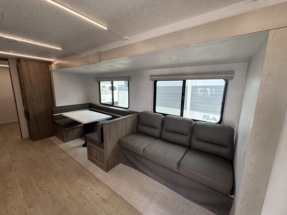 Coachmen Freedom Express Select 31se 2026 alt