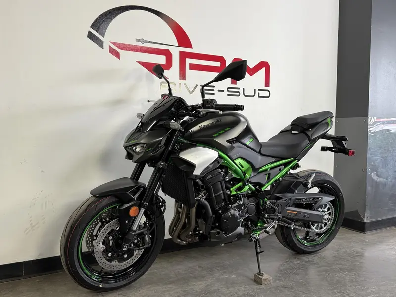 2025 Kawasaki Z900 thumbnail 13