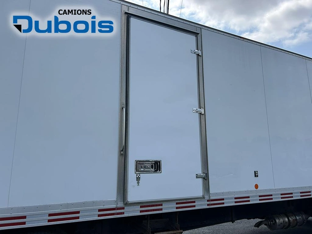 2019 Freightliner M2-106 alt