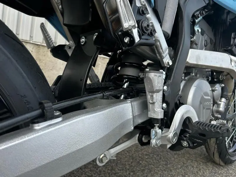 2025 Suzuki DR-Z4SM thumbnail 8