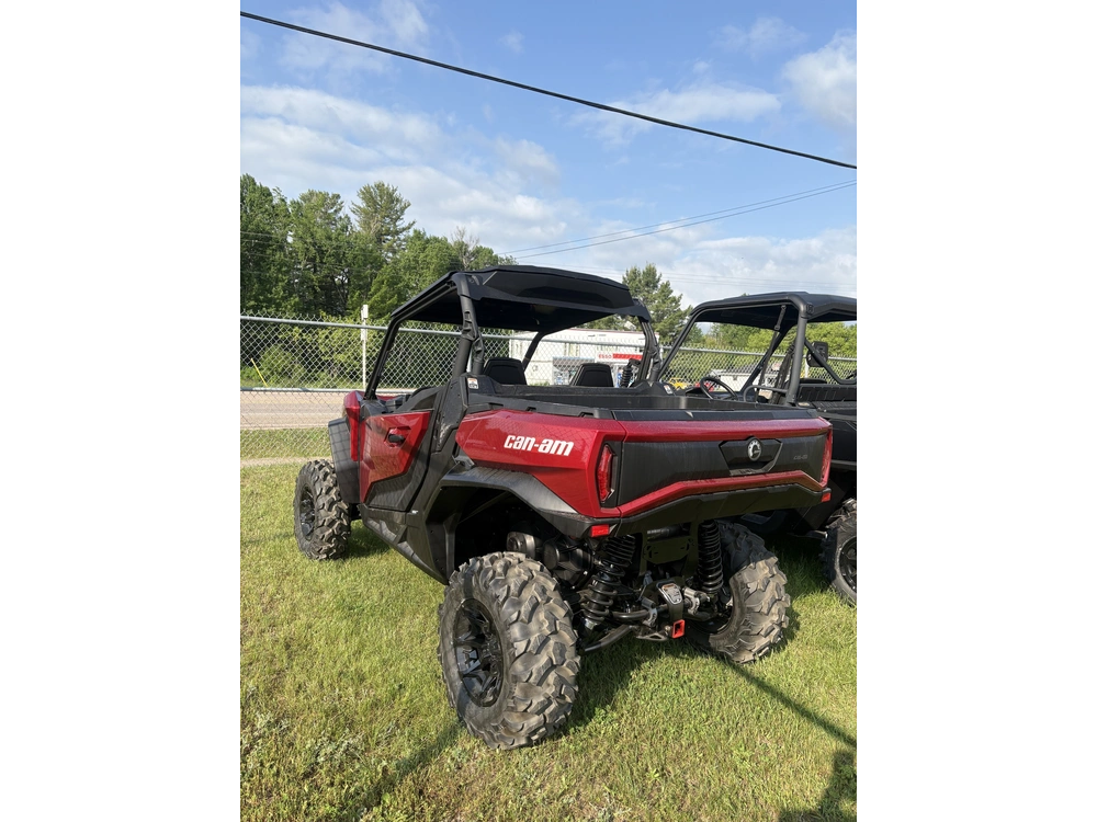 2025 Can-am Com Xt 700 alt