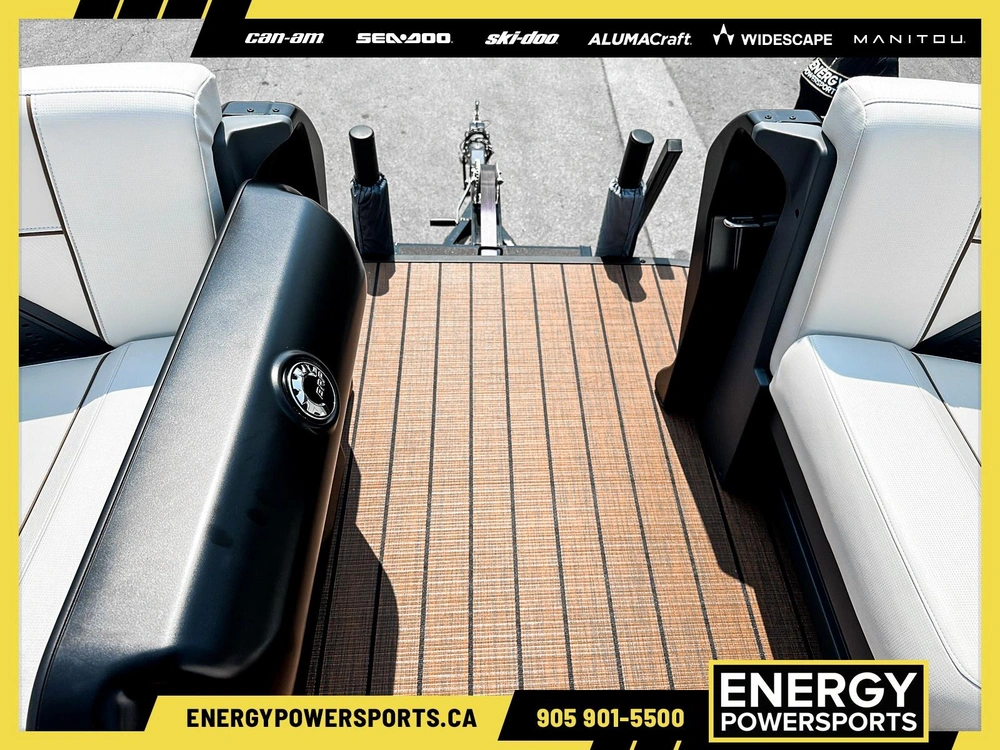 2025 Manitou Explore 22 Navigator Shp575 With 250 Verado alt