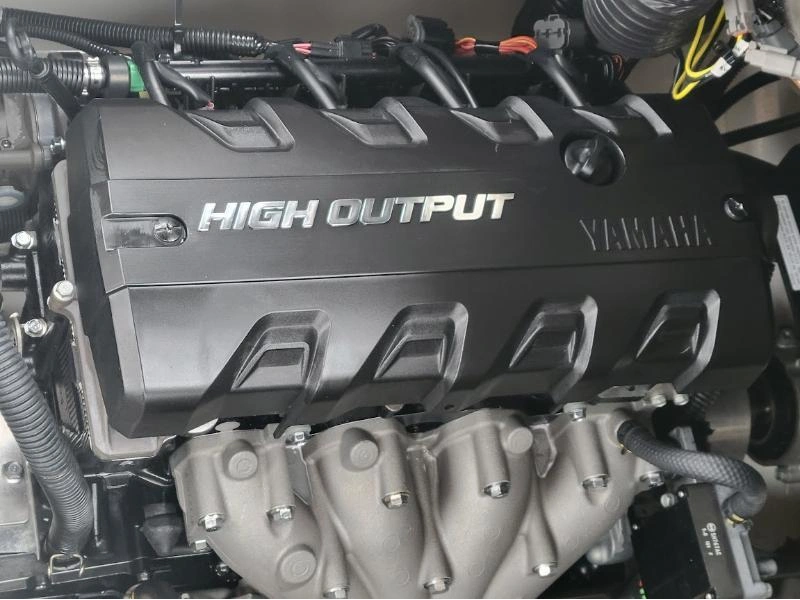 Yamaha 242 Limited S 2016 alt