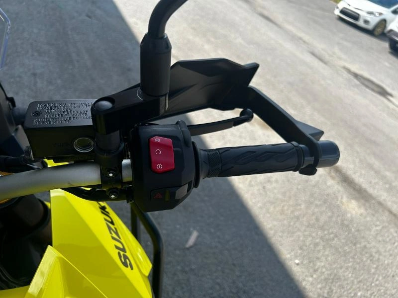 Suzuki V-strom 800de Adventure 2025 alt