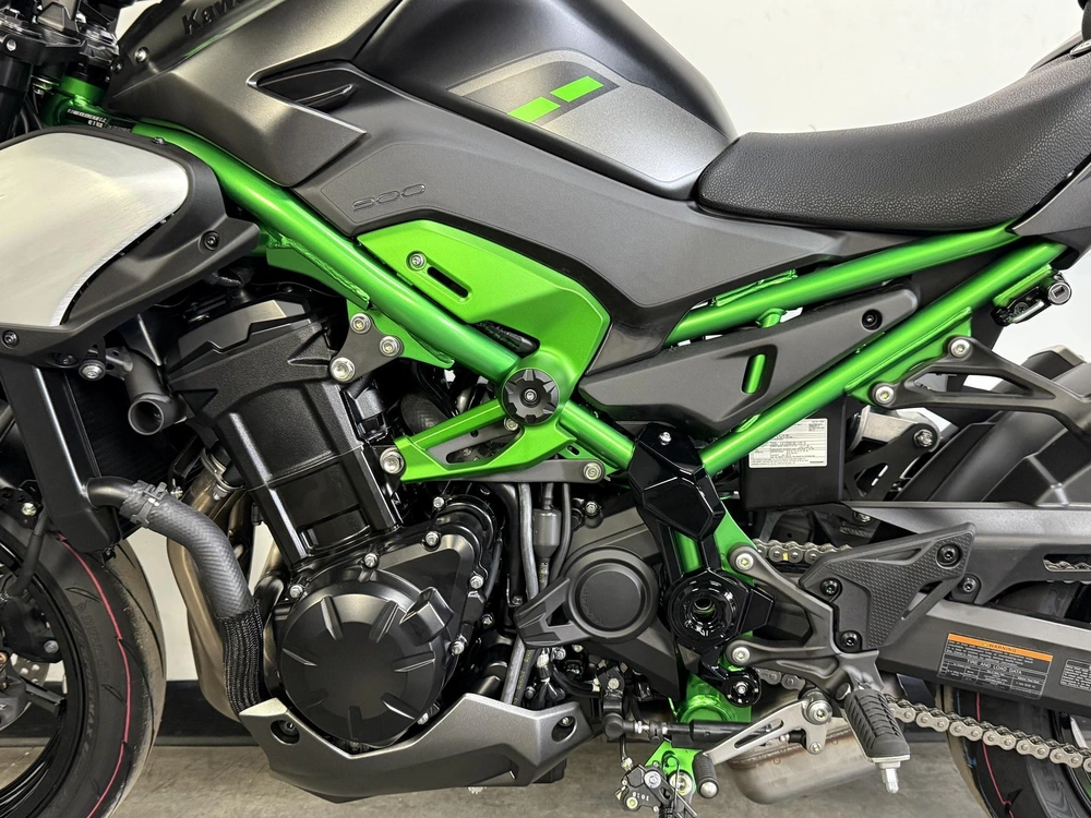 2025 Kawasaki Z900 *6.29% Jusqu'à 84 Mois alt