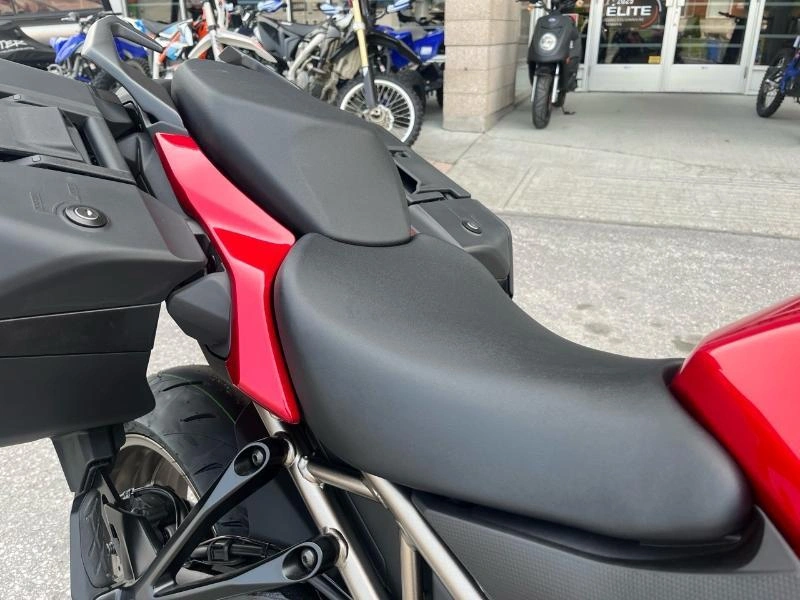 Suzuki Gsx-s1000gt+ 2025 alt