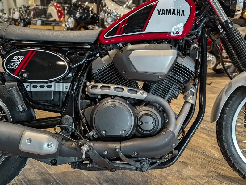 2017 Yamaha SCR950 // Charcoal Silver and Rapid Red