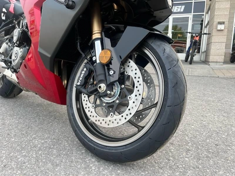 Suzuki Gsx-s1000gt+ 2025 alt