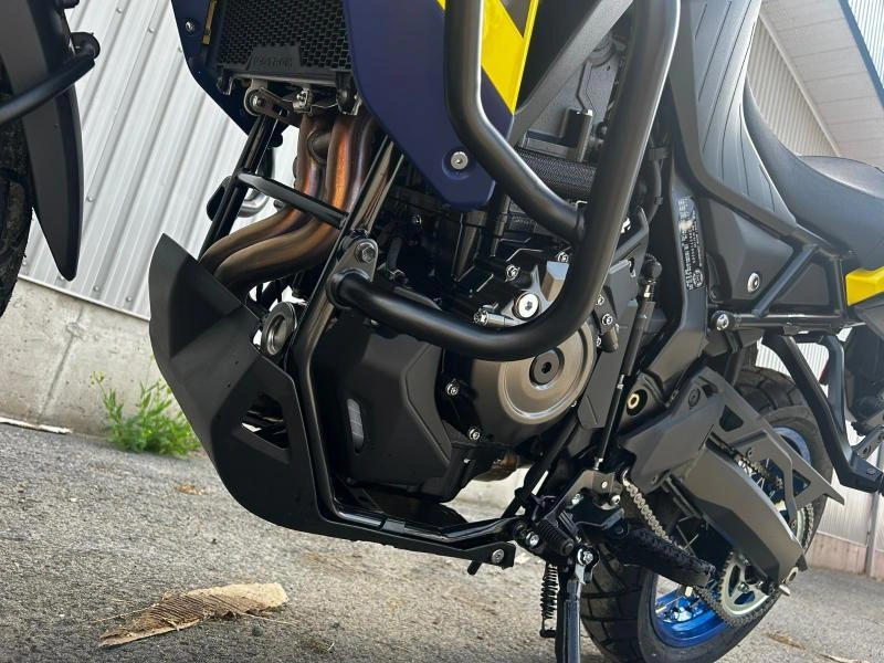 Suzuki V-strom 800de Adventure 2025 alt